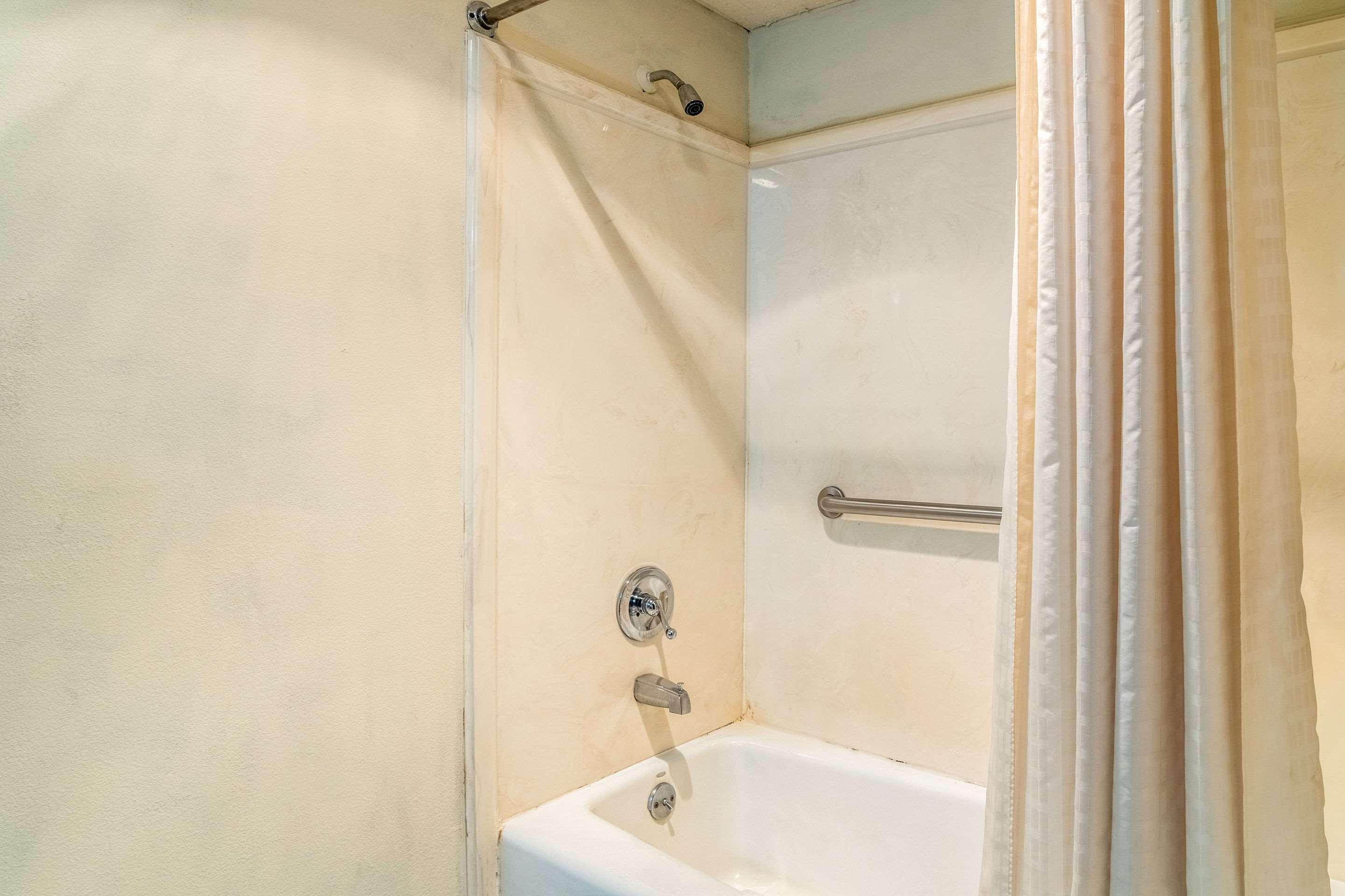 Econo Lodge Акворт Экстерьер фото